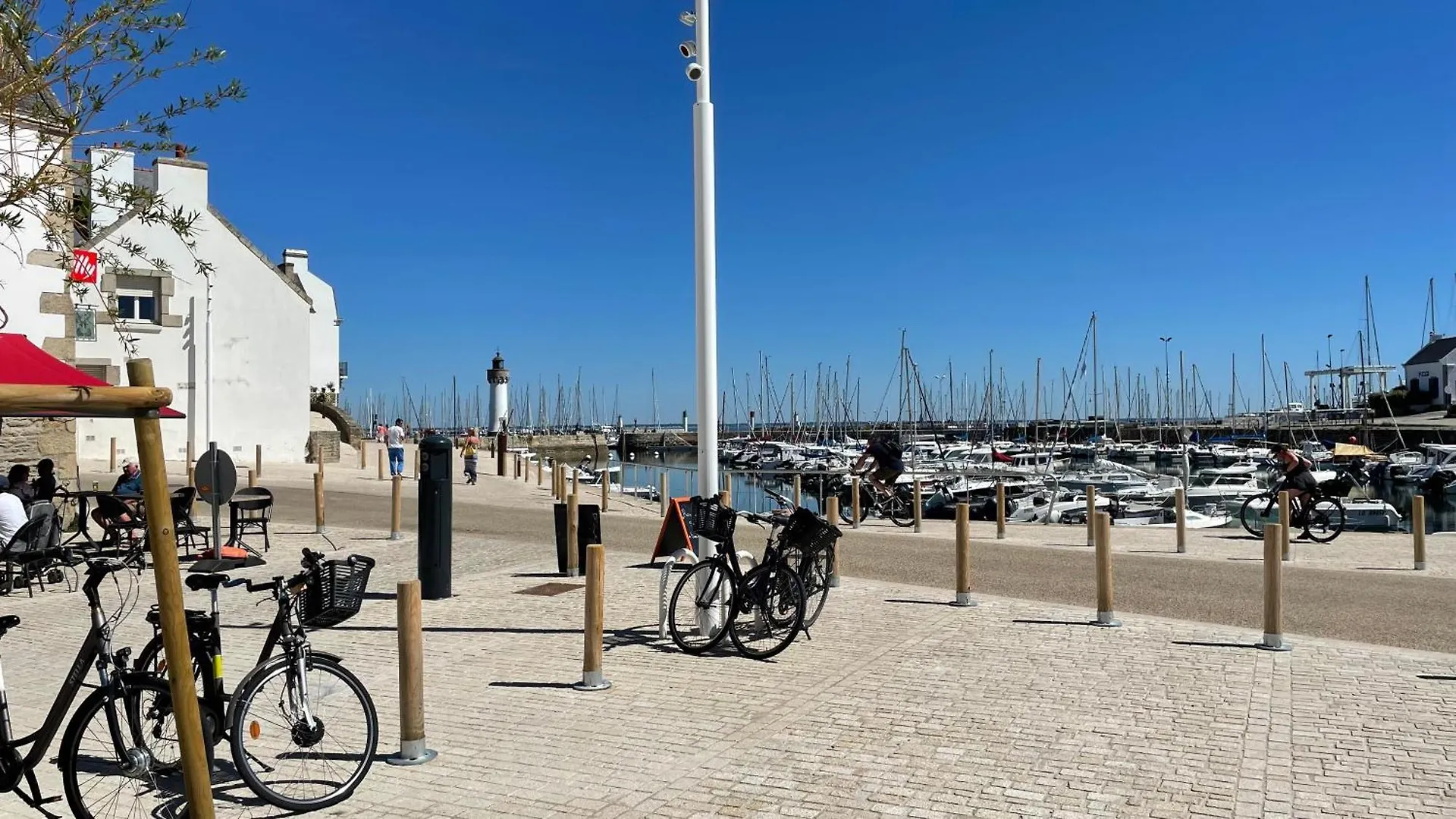 Apartment Superb Studio Facing The Sea With Large Terrace Quiberon France